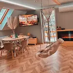 Z Sauna I Jacuzzi Na Wylacznosc - Sikorowka - Dobre Miejsce Wisla